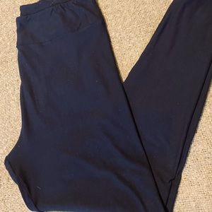 Black LuLaRoe TC2 leggings, size 18+